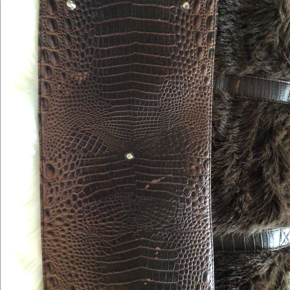 Imoshion Bag with Dark Brown Faux Fur - Picture 9 of 9